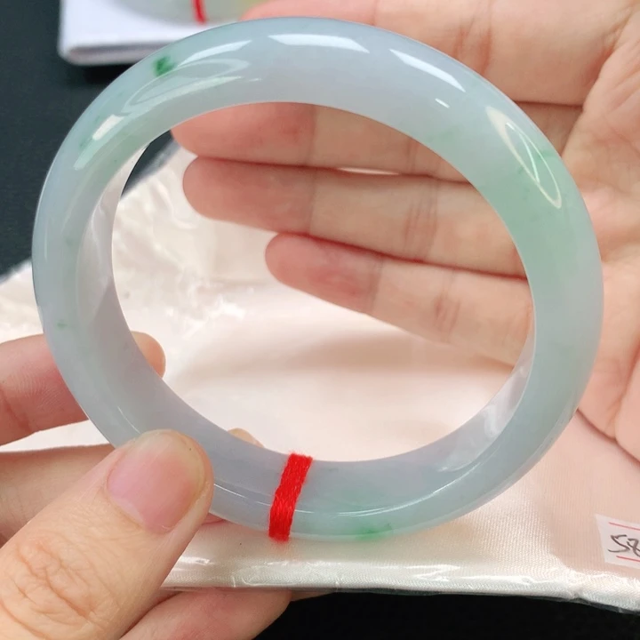 翡翠手镯未镶嵌缅甸58