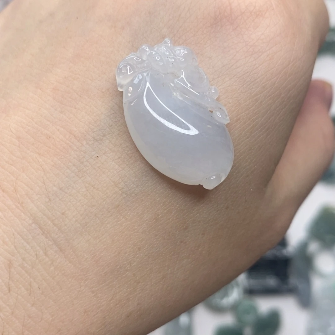 颈饰未镶嵌翡翠福瓜