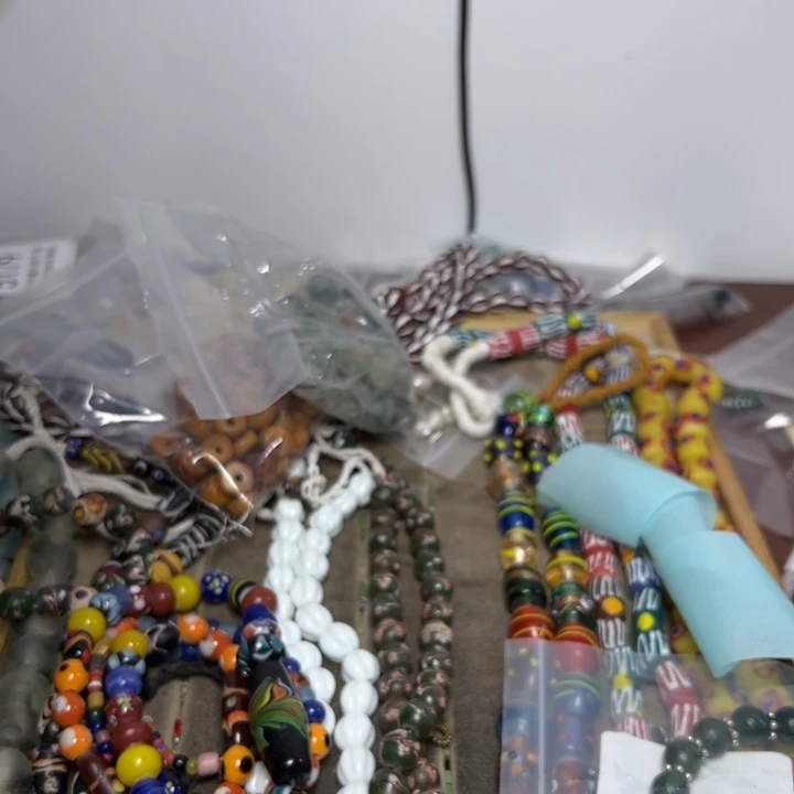 玻璃颈饰非偏远地区补邮费