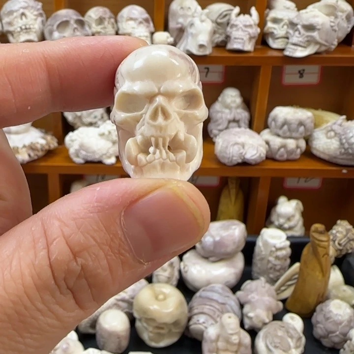 非金属配饰鹿角雕刻骷髅