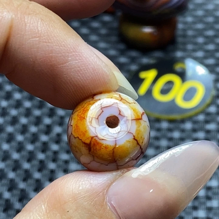 胜***利未镶嵌颈饰玛瑙/玉髓