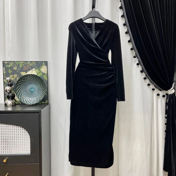 黑色金丝绒修身显瘦长款连衣裙包臀裙名媛款-黑金丝绒百褶