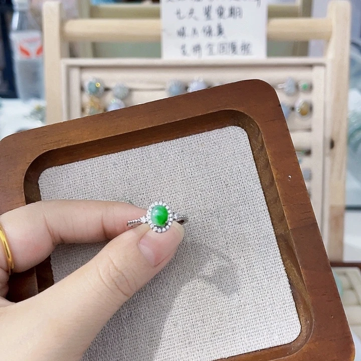 翡翠未镶嵌颈饰天然翡翠Ａ货