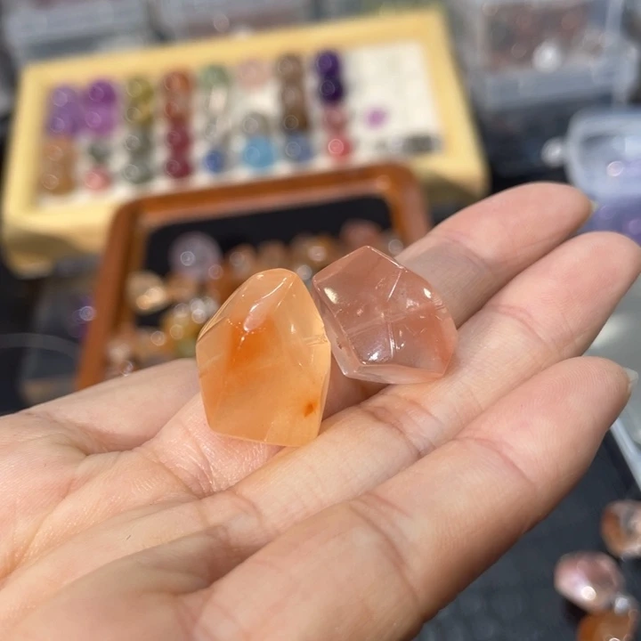 石***妈水晶珠宝半成品未镶嵌
