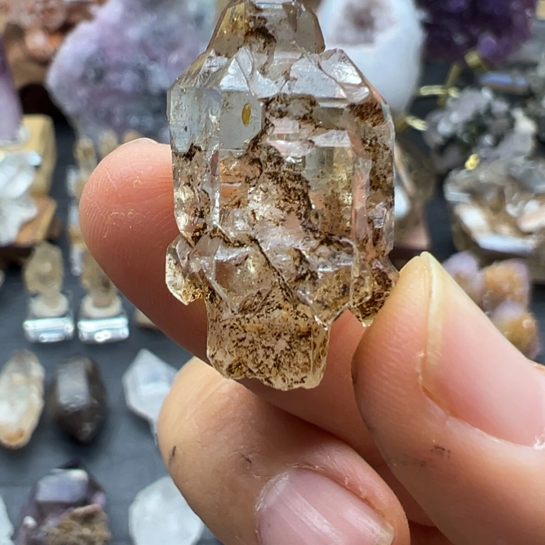 石材精品小红泥骸骨