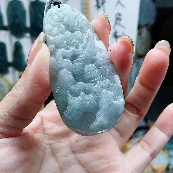 翡翠未镶嵌颈饰翡翠