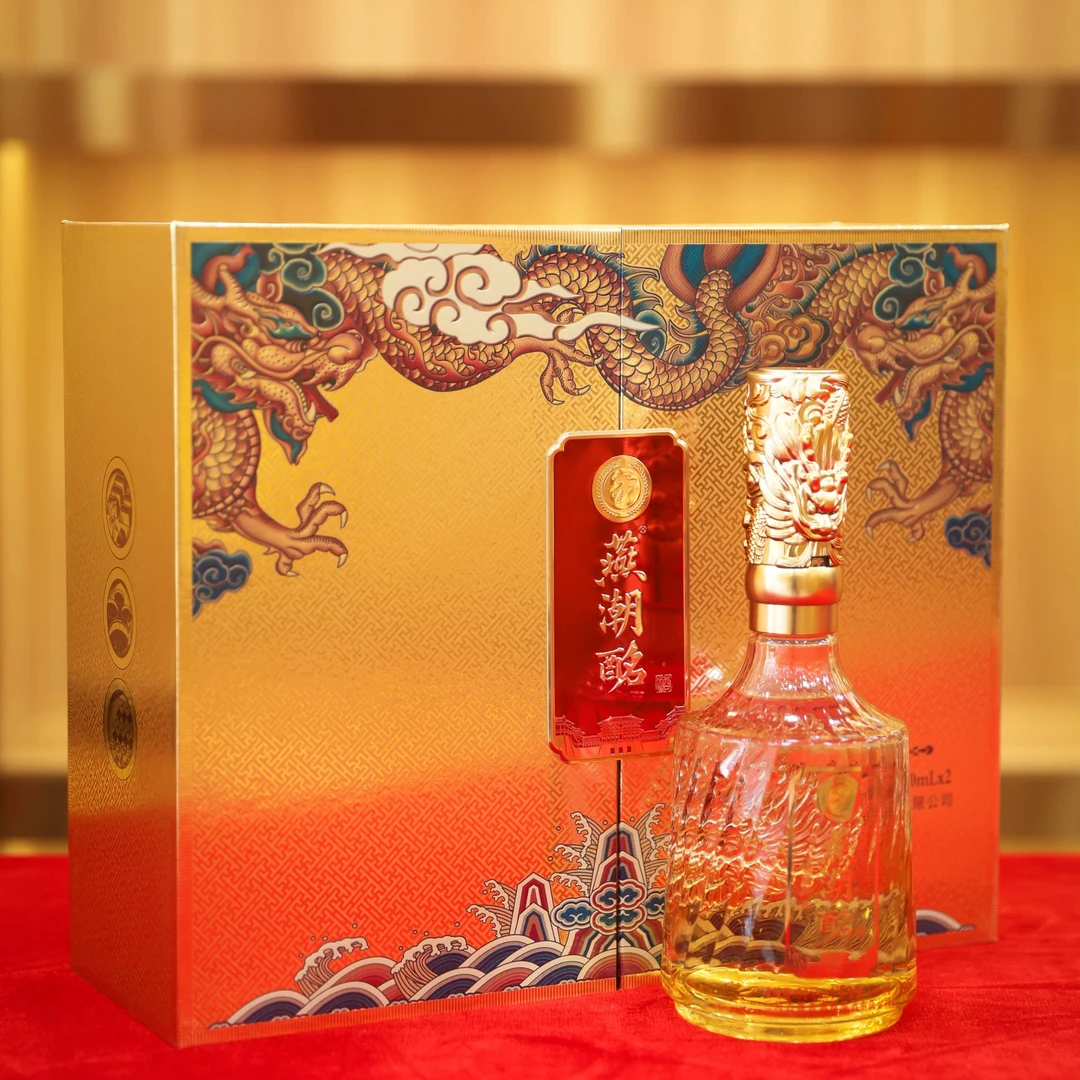 52度燕潮酩盛世献礼52度500ml