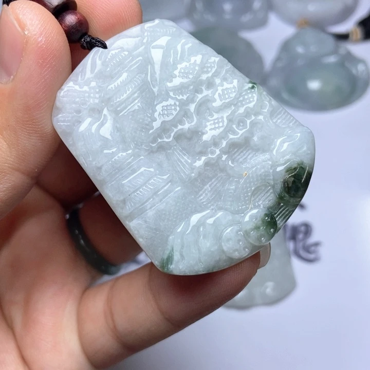 翡翠未镶嵌颈饰翡翠