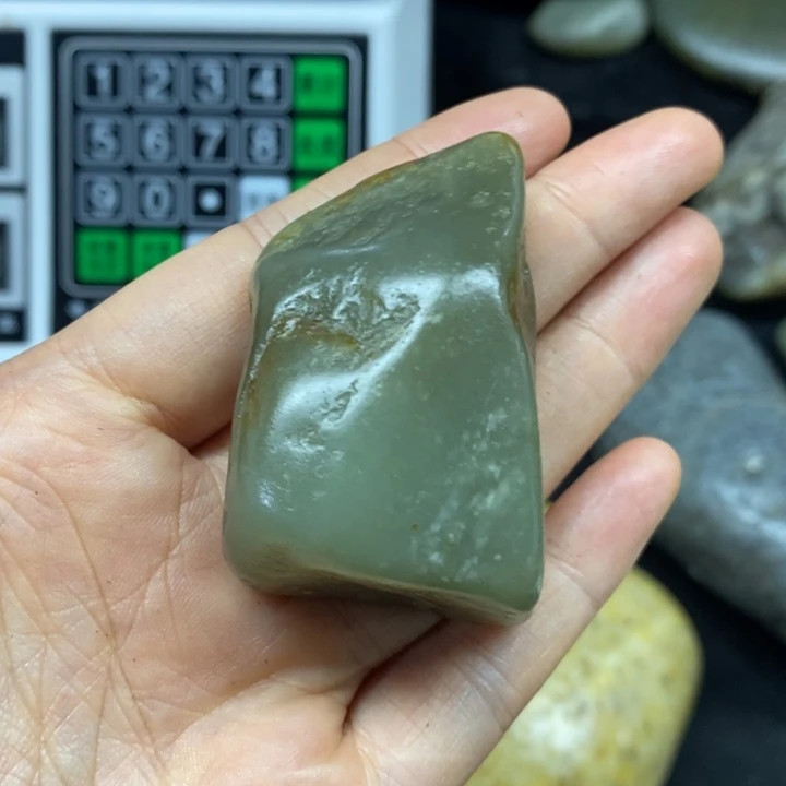 未镶嵌和田玉（糖玉）挂件
