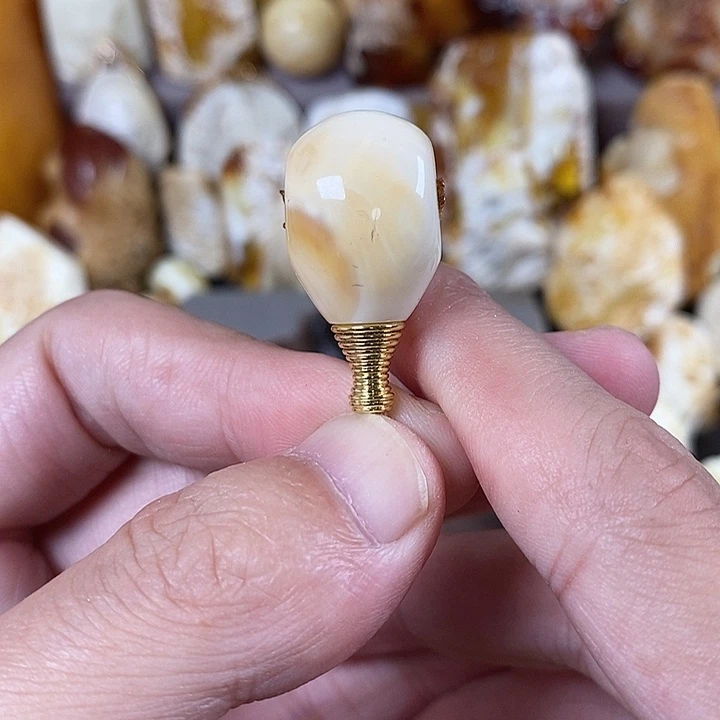 裸石琥珀未镶嵌我