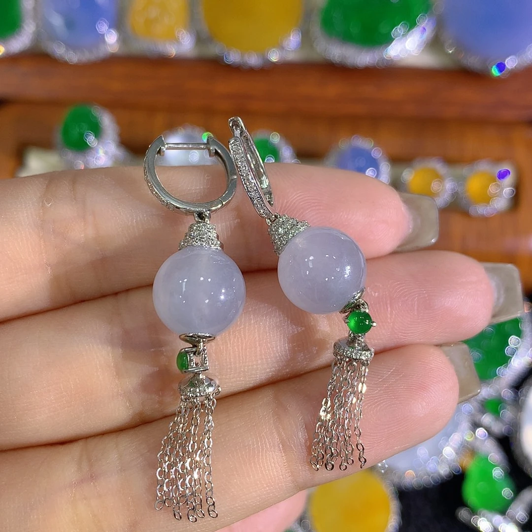 18K金镶嵌翡翠耳饰珠子