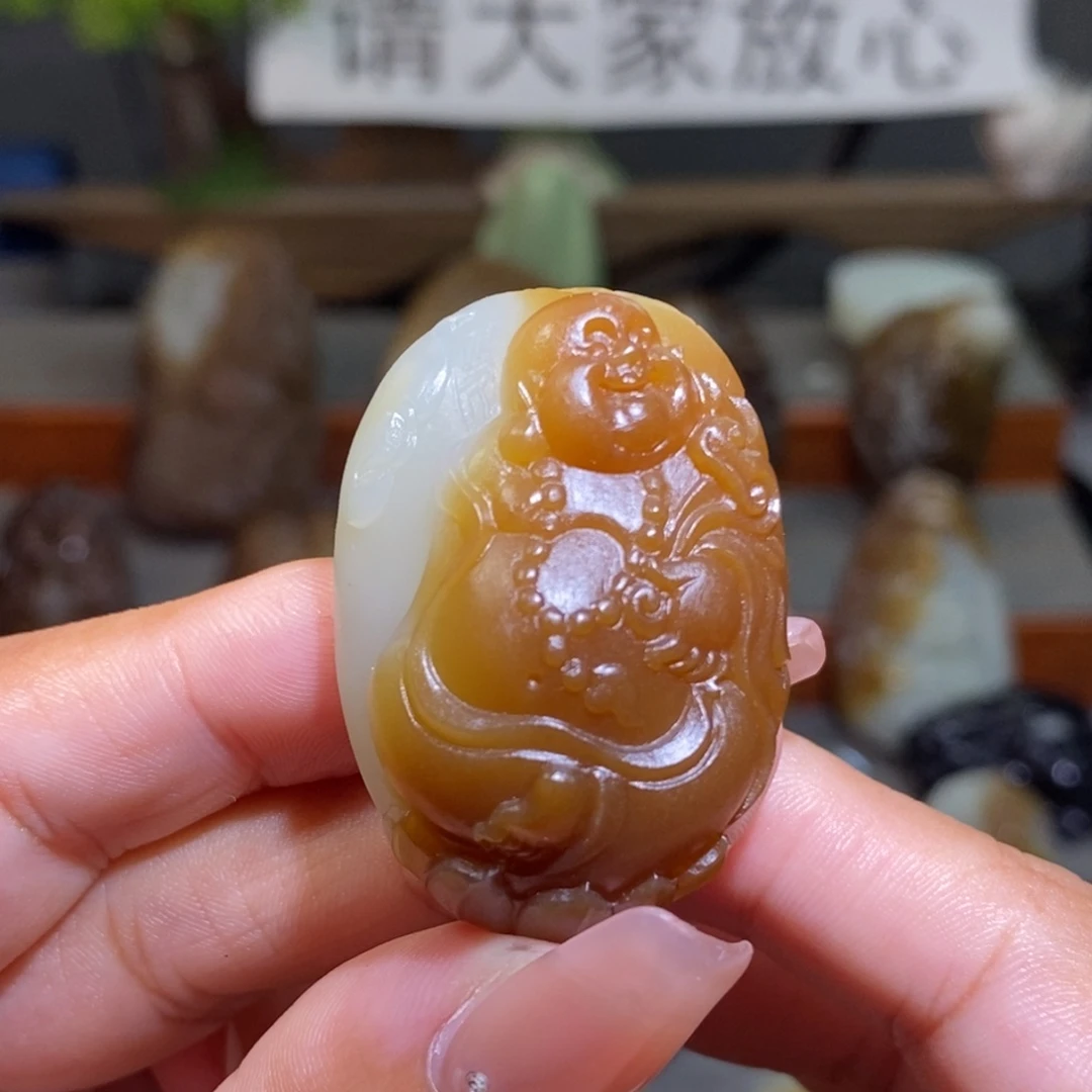 定制和田玉且末糖开心佛