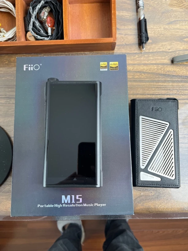 95新 FiiO/飞傲 M15掌上台机便携高清无损音乐播放器DSD解码MP3