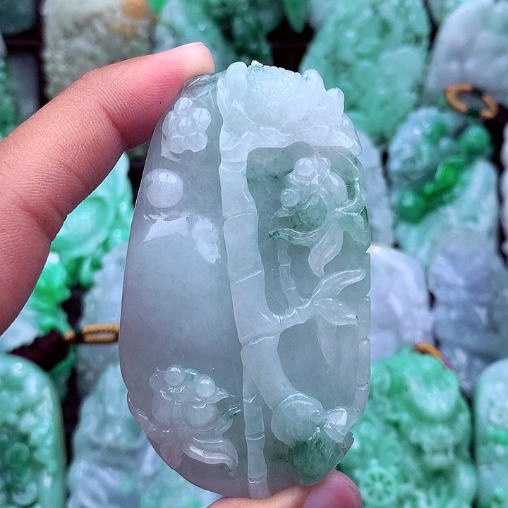 翡翠未镶嵌吊坠(不含链)