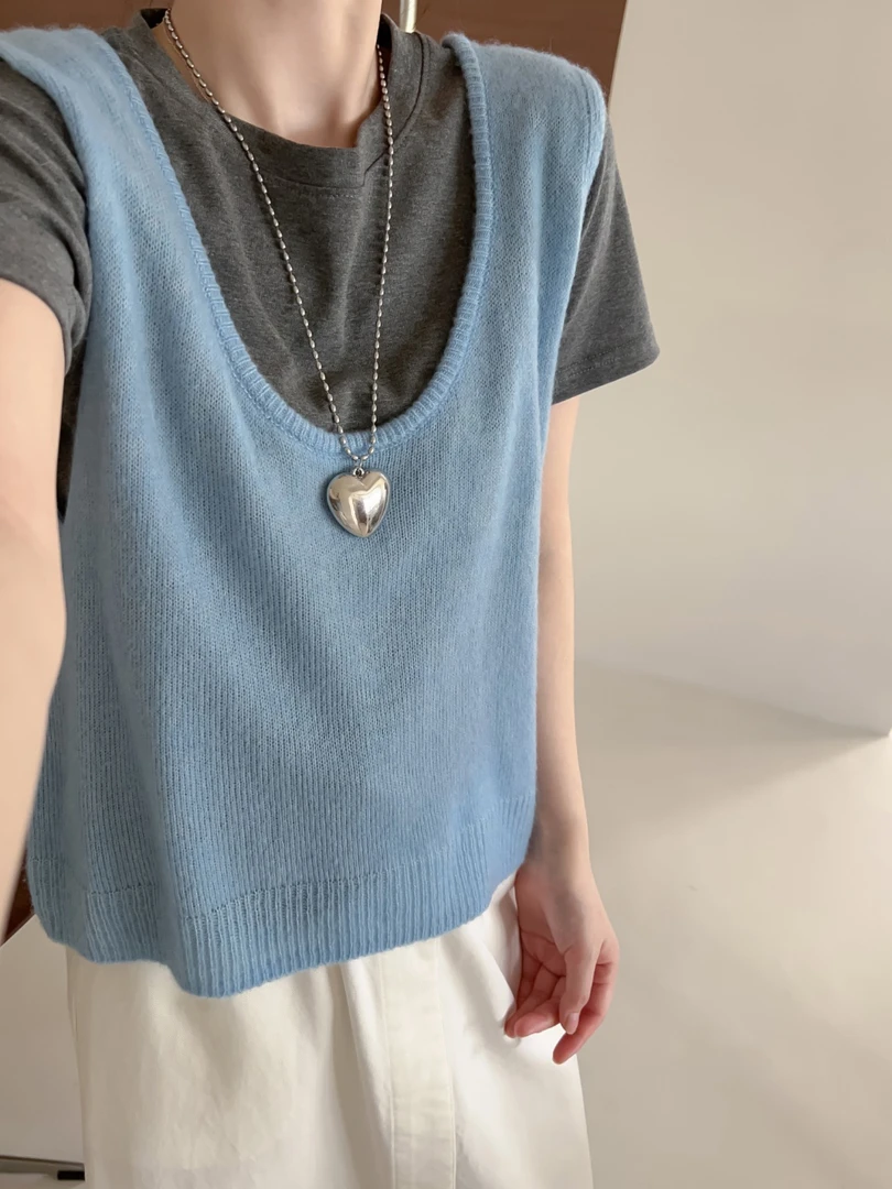 〔叠穿针织马甲〕〔不可机洗〕早秋欧货设计感v领纯色叠穿针织背心