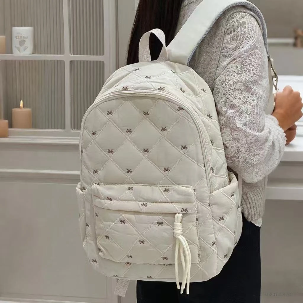 高颜值学院风可爱书包秋冬初中生高中大学生双肩包轻便旅行背包gh