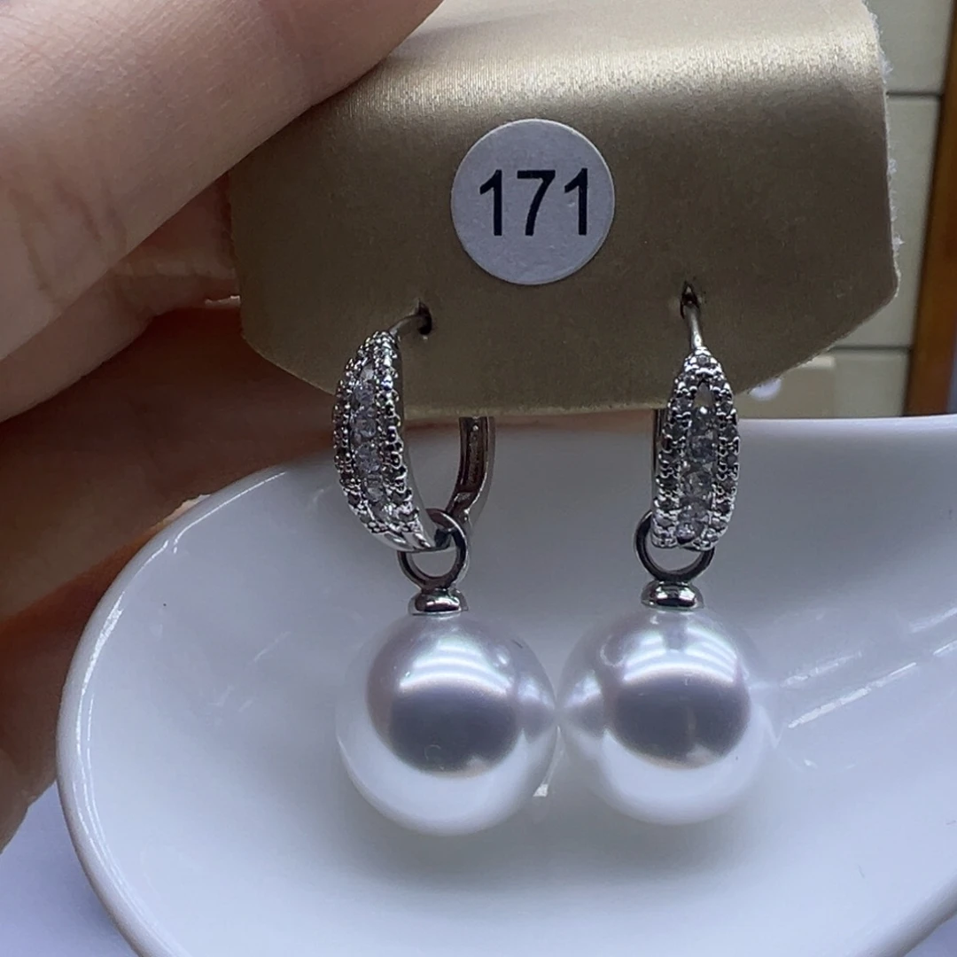 淡水珍珠耳饰未镶嵌