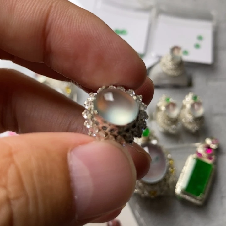 未镶嵌定制翡翠玻璃种9.4mm