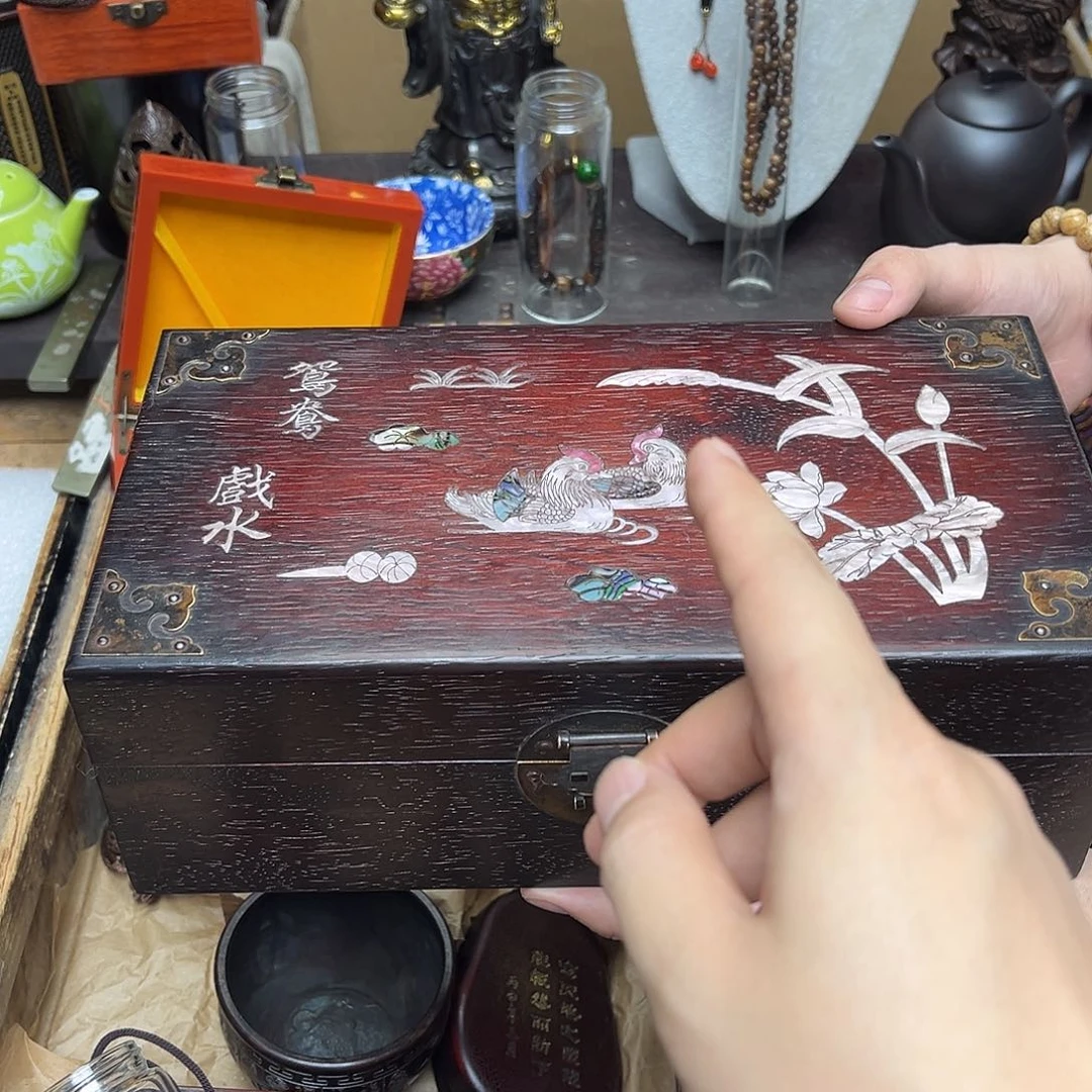大叶紫檀（黑酸枝木类）