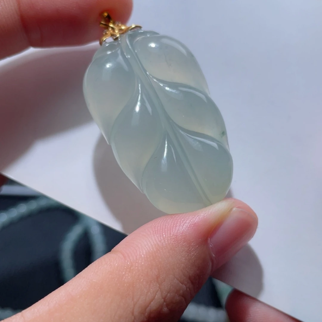 未镶嵌定制翡翠有鉴赏