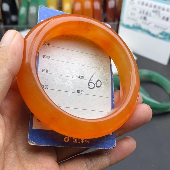 未镶嵌手镯石英质玉