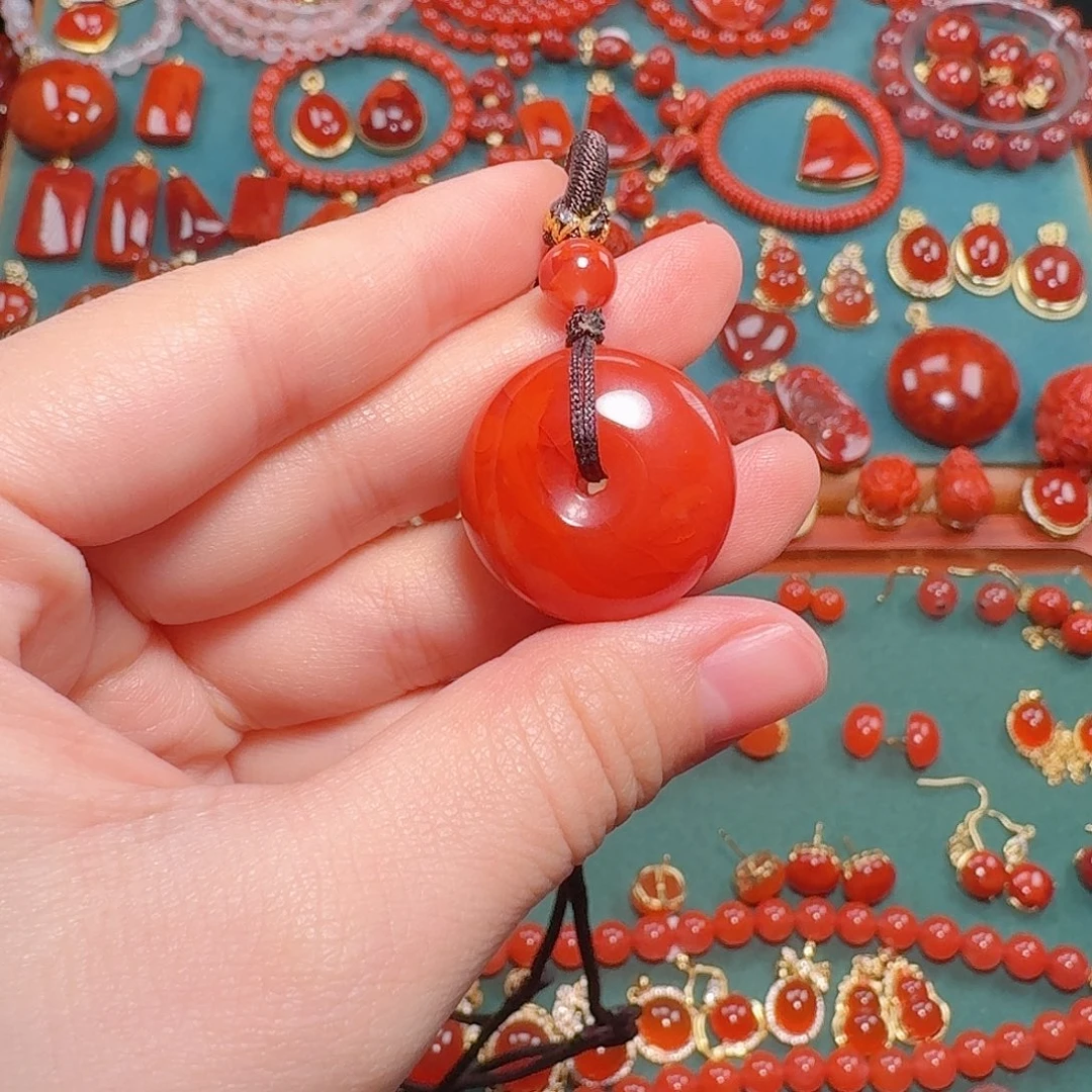 南红玛瑙未镶嵌耳饰