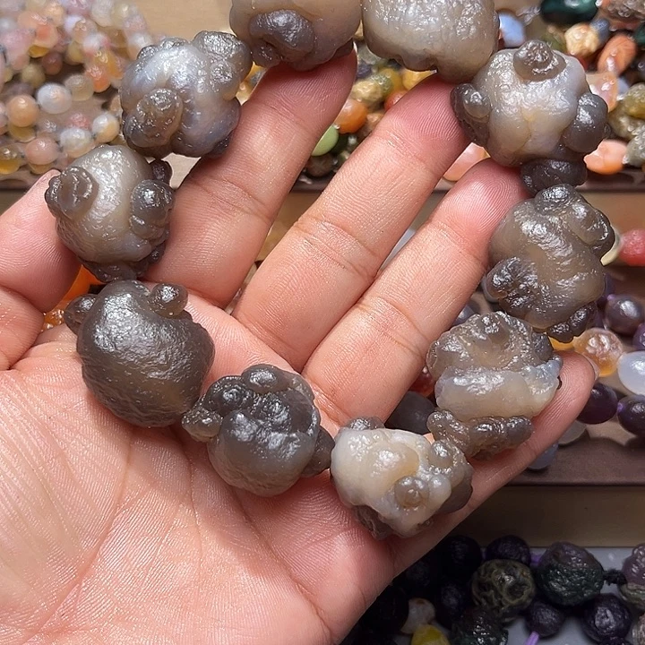 阿拉善彩玛瑙手串