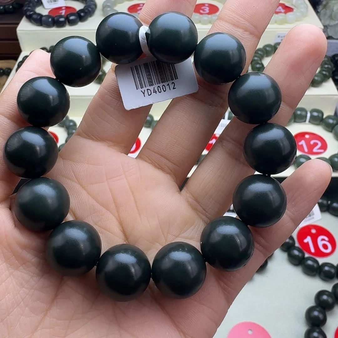 和田玉未镶嵌手串