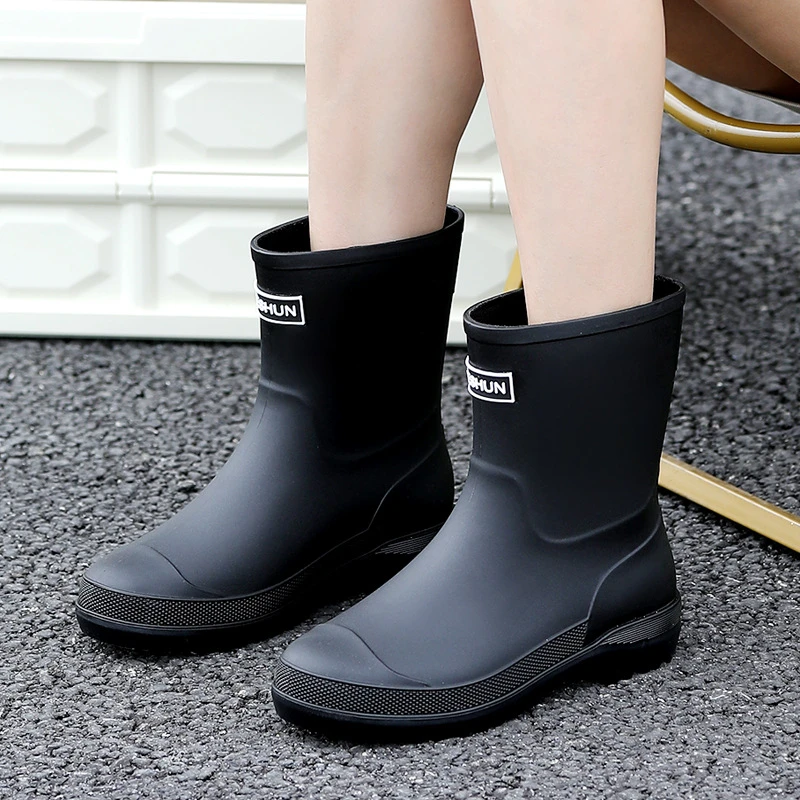 防水鞋女士纯色韩版日系时尚雨鞋短筒雨靴防滑简约厨房工作水靴子