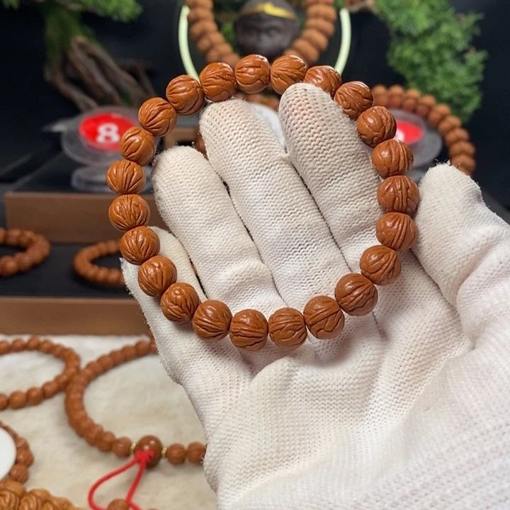 桃核吊坠艳**?秦岭龙纹