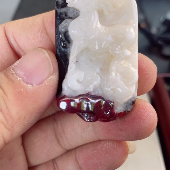 天然辰砂原石首饰