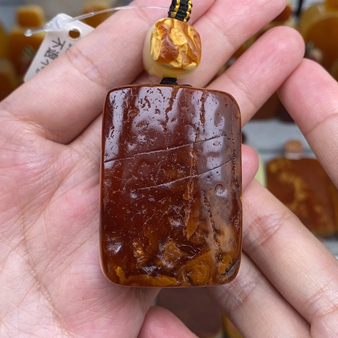 琥珀未镶嵌珠宝奇石