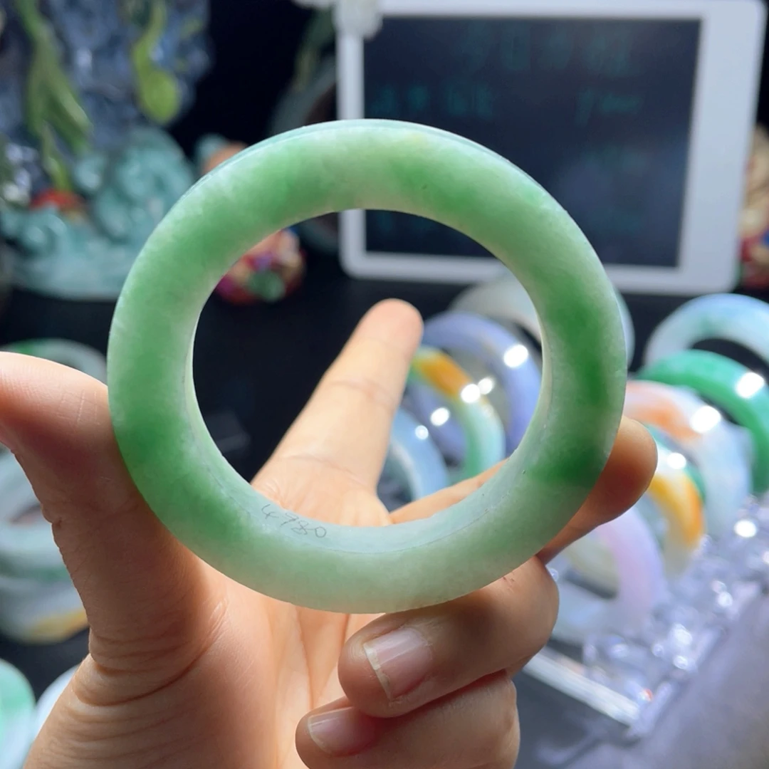 定制翡翠未镶嵌天然翡翠A货手镯