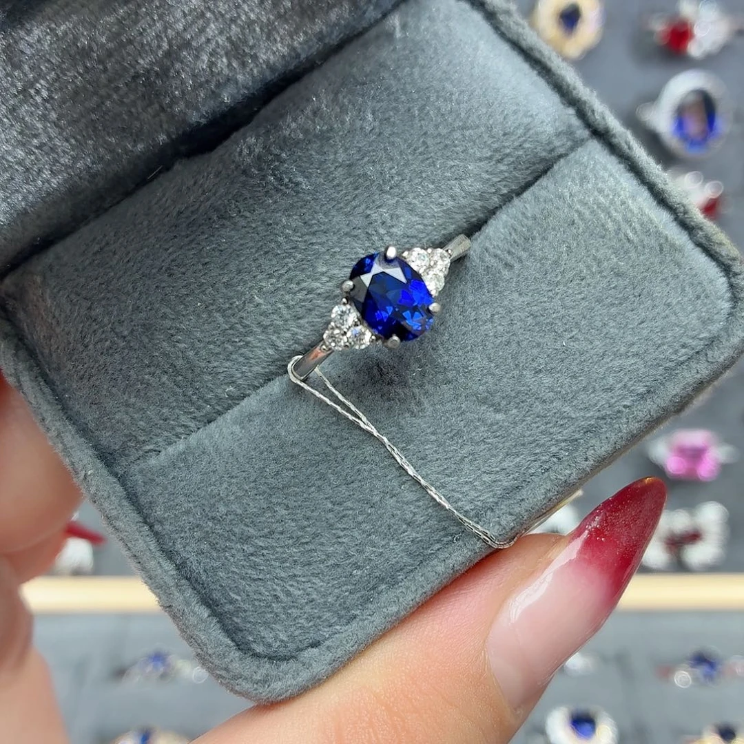 925银培育皇家蓝色宝石