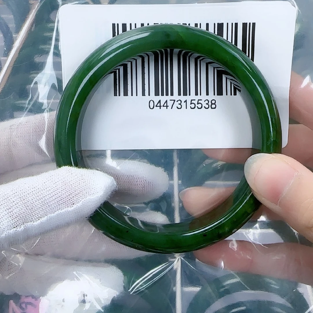 和田玉（碧玉）手镯未镶嵌60包容