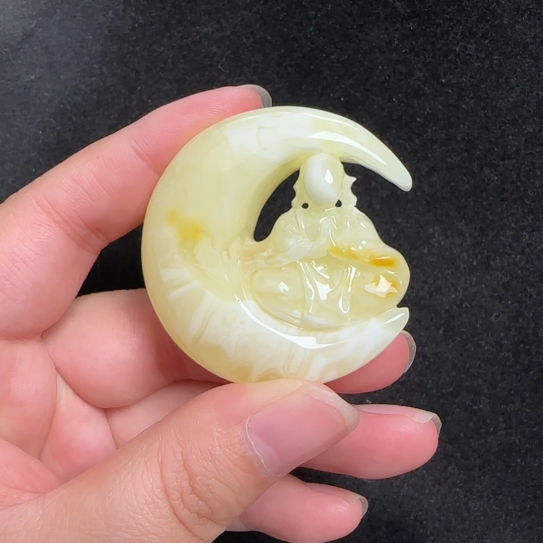 蜜蜡未镶嵌珠宝奇石