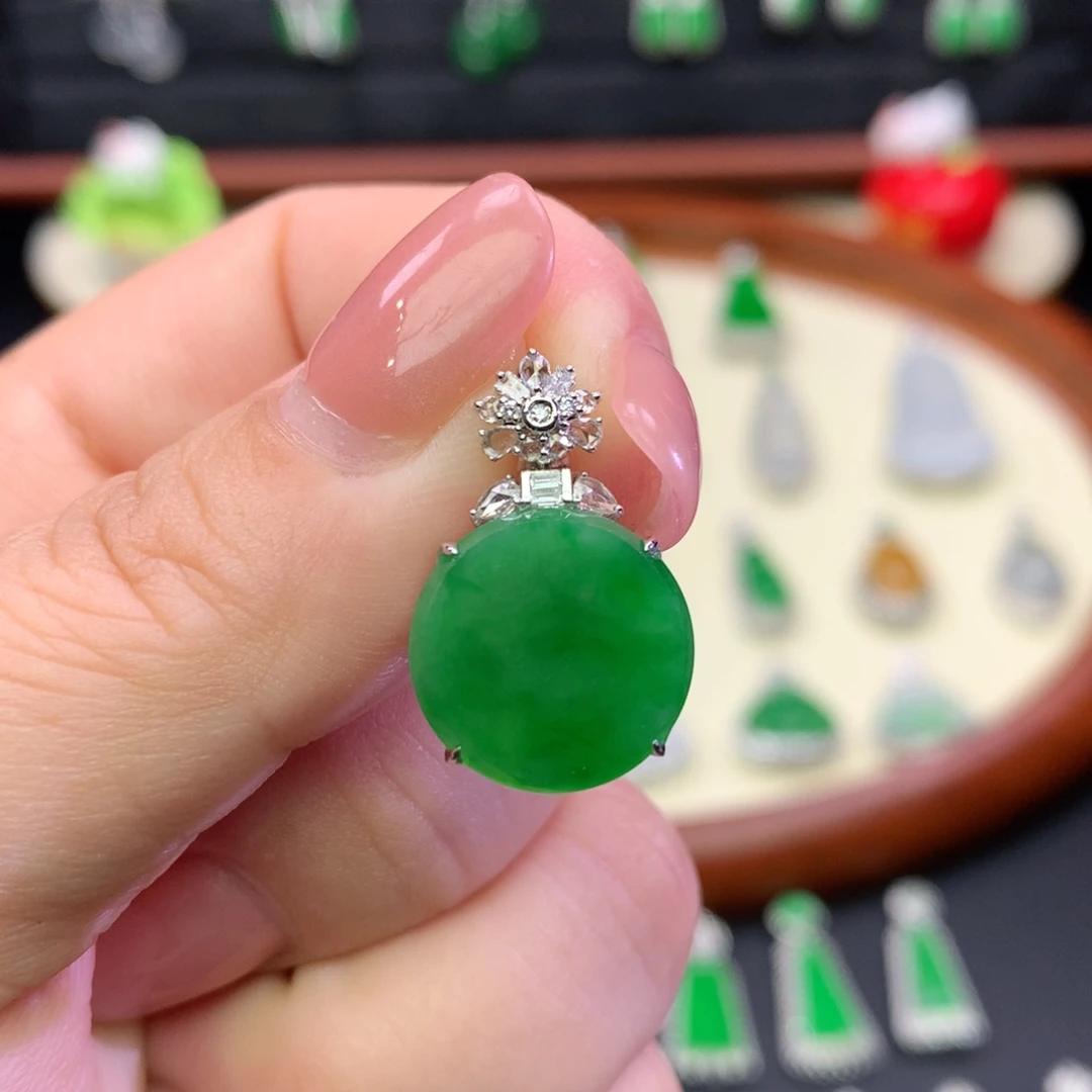 翡翠18K金镶嵌吊坠(不含链)