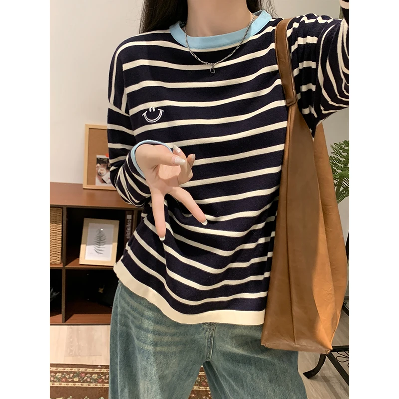 慵懒风撞色拼接条纹刺绣套头针织衫女2024秋冬爆款圆领打底衫上衣