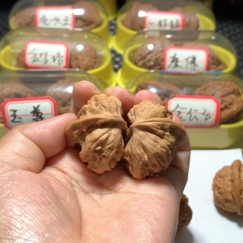 吊坠文玩核桃野狼半壁