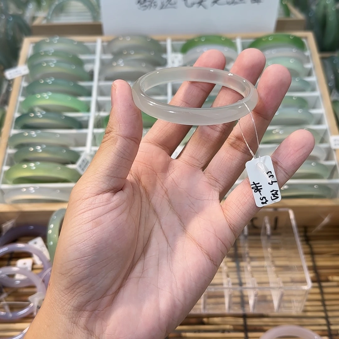 玛瑙/玉髓未镶嵌手镯圈口55.6