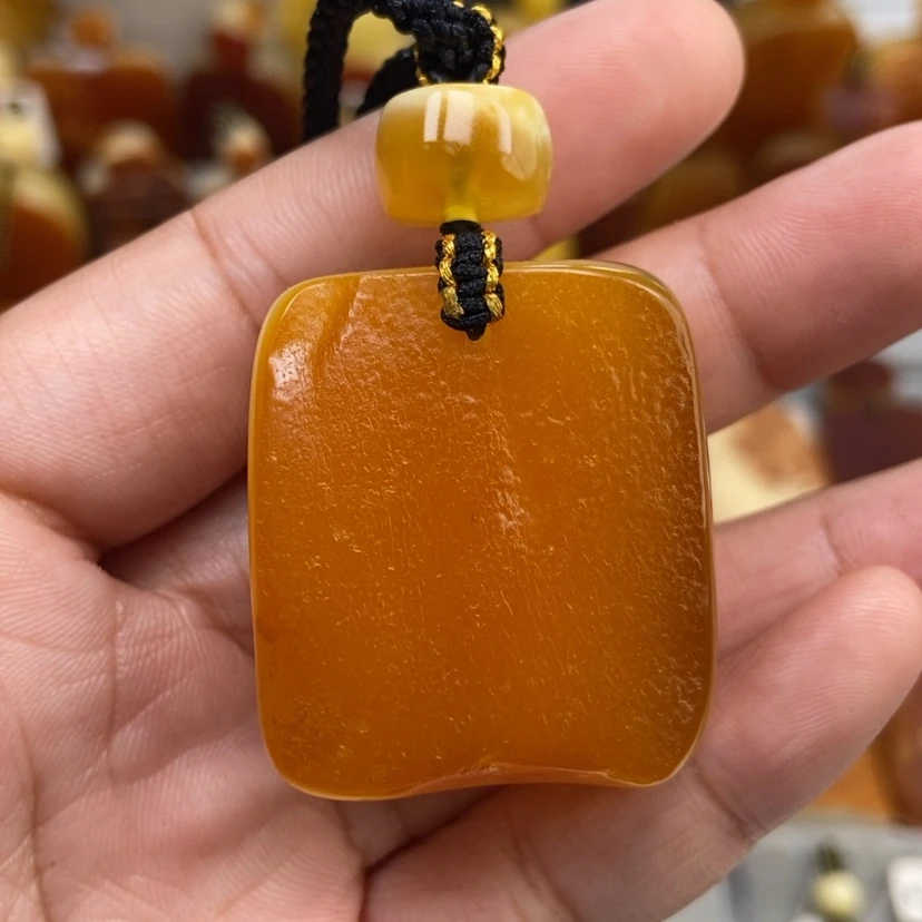 【闪购商品】琥珀颈饰未镶嵌