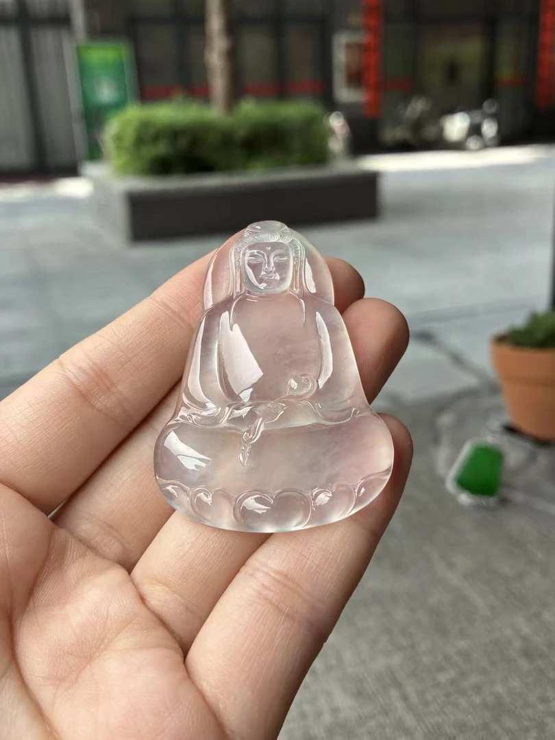 天然a货缅甸翡翠自然光55.6/37.7/4.2,玻璃种观音吊坠,种好起光