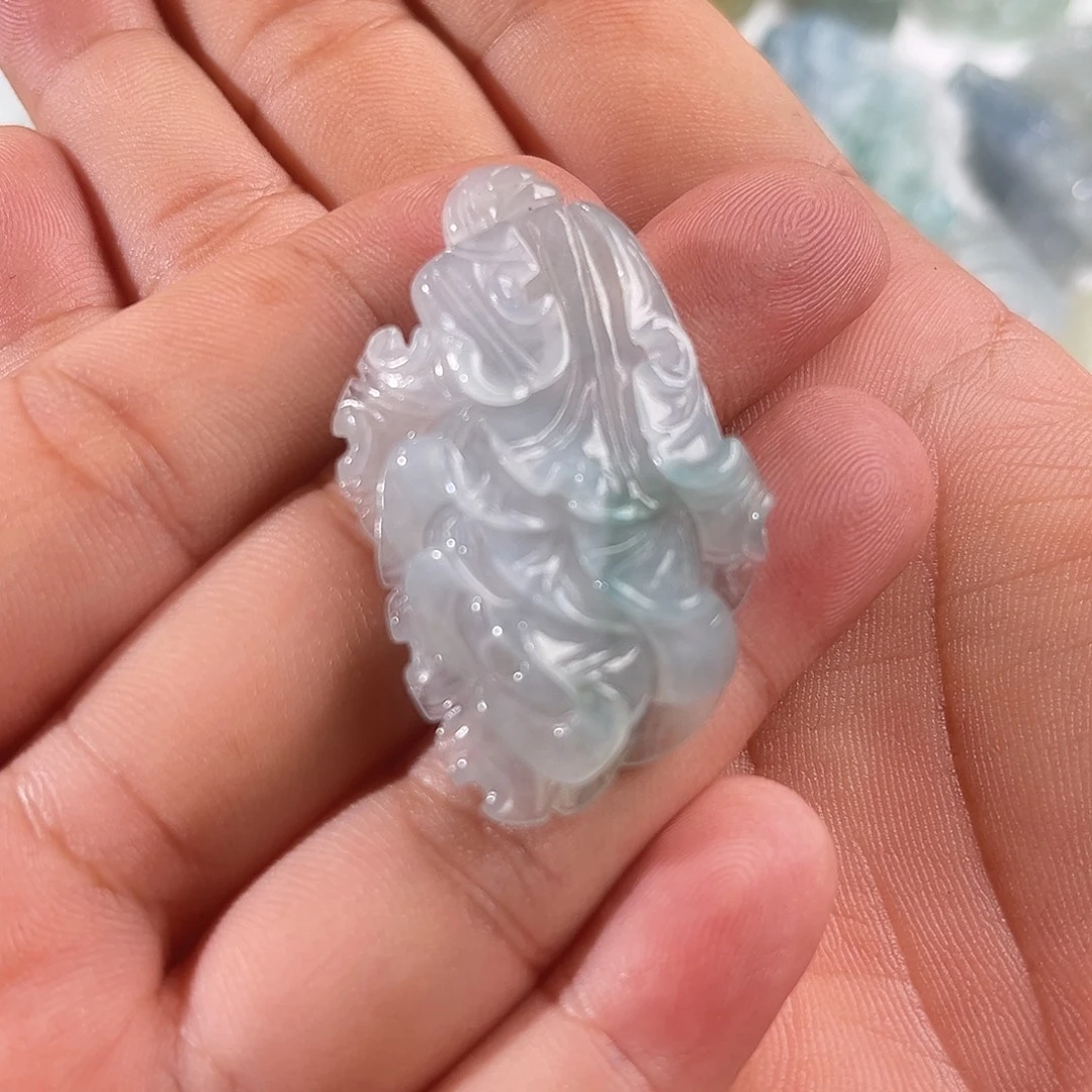 颈饰未镶嵌翡翠白菜