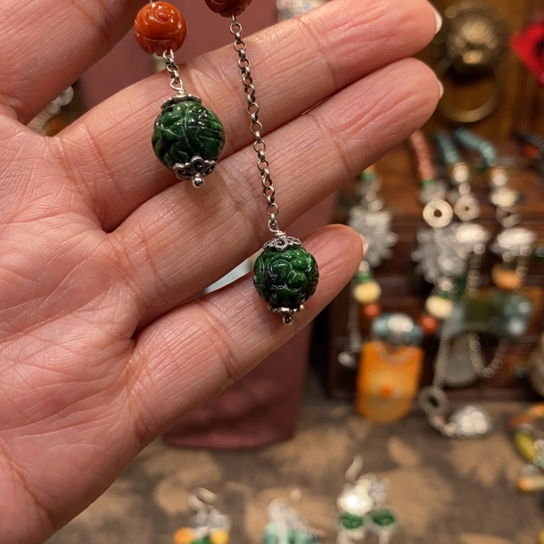 翡翠吊坠(赠链)未镶嵌