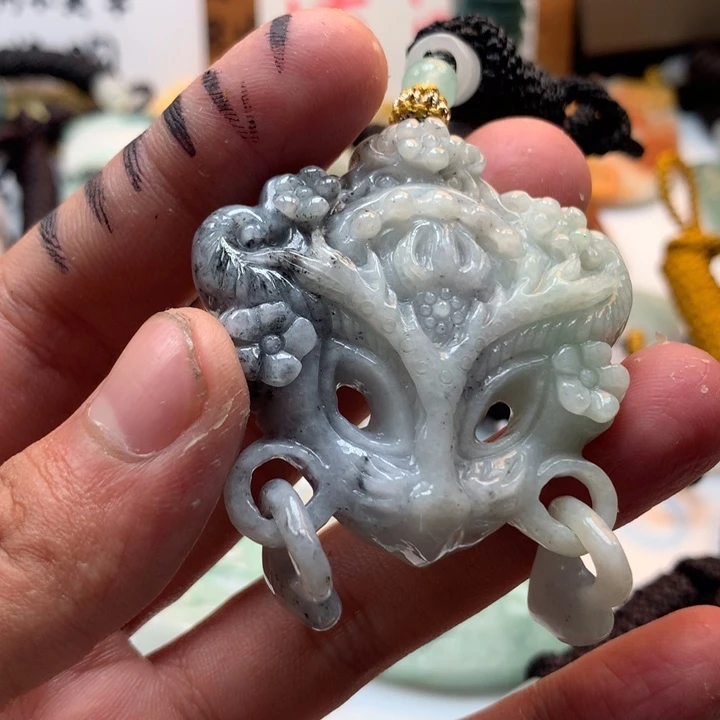 翡翠未镶嵌颈饰保真天然a货翡翠