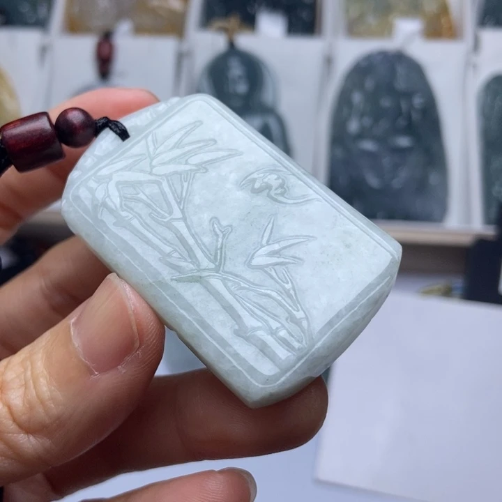 翡翠未镶嵌挂件翡翠