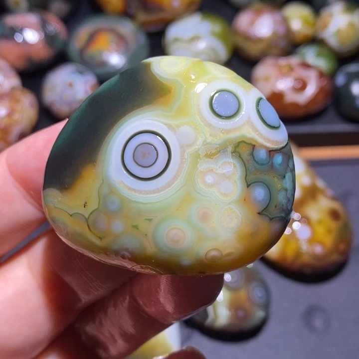 未镶嵌玛瑙/玉髓珠宝半成品104