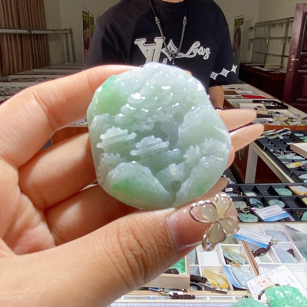 翡翠未镶嵌颈饰翡翠