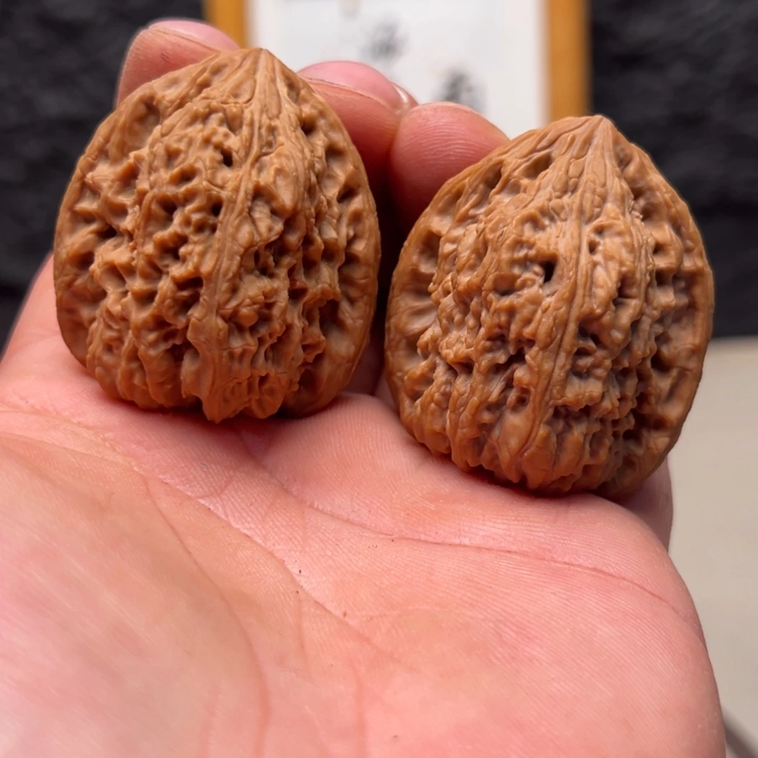 文玩核桃吊坠南疆38.5高炮有黄