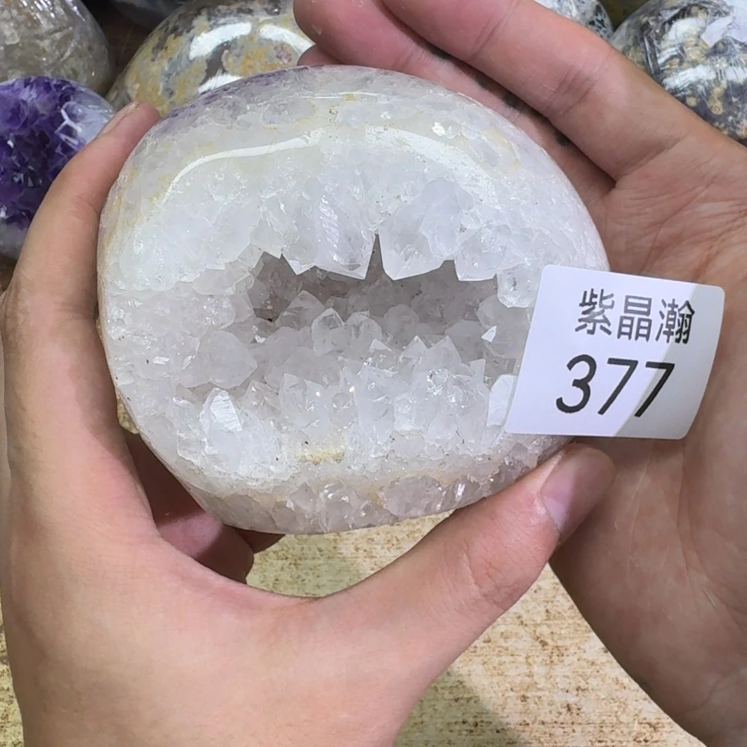 未镶嵌水晶大型摆件（非配饰）